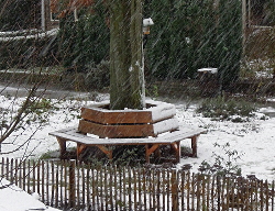 27 / 28 december 2014 eerste sneeuw in De
                          Voortuin Bennekom 